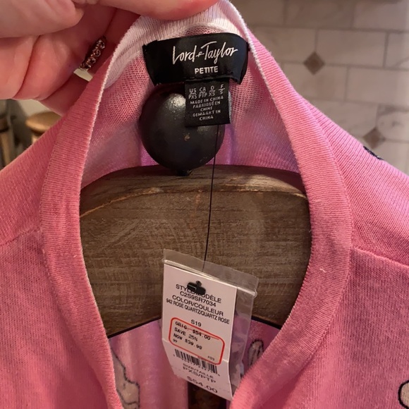 NWT LORD & TAYLOR PETITE FLORAL BUTTON DOWN SWEATER 💯COTTON😍❤️ - Picture 8 of 8